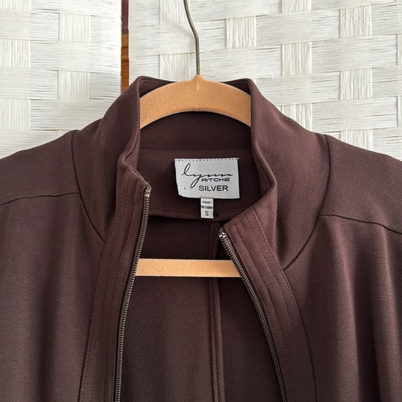 Lynn Ritchie Silver Funnel Neck Jacket. 75% Viscose, 20% Polyester, 5% Spandex - Picture 2 of 5